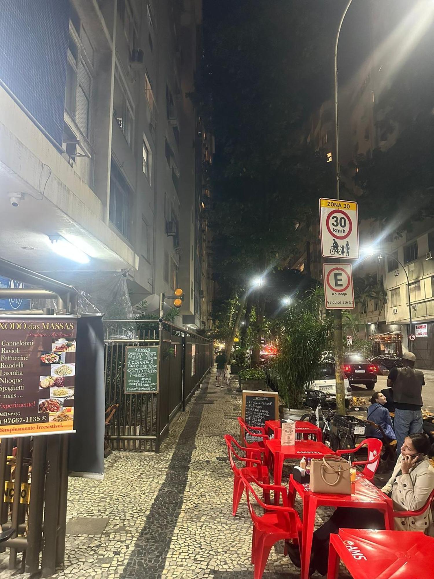 Copacabana / Lema, A Uma Quadra Da Praia Rio de Janeiro Exterior photo